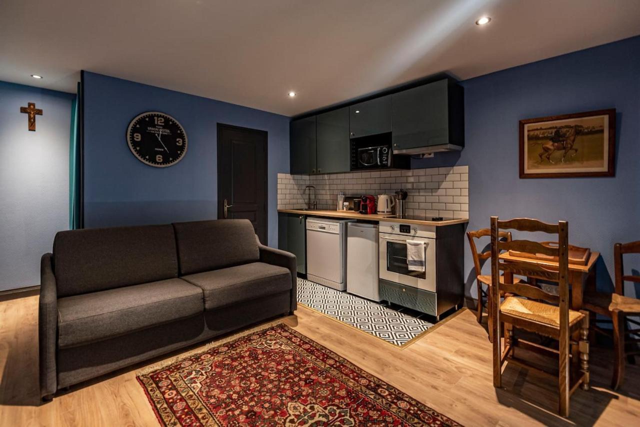Suites Du General Leclerc Реймс Экстерьер фото